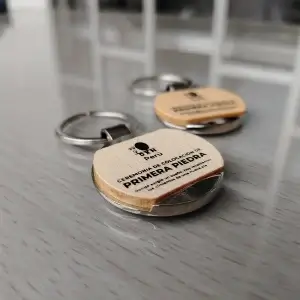 Llavero 5796 DXN elegante promocional de madera natural