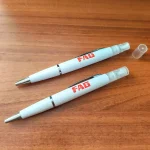 Lapicero 6657 con pulverizador recargable de 10 ml y tinta azul