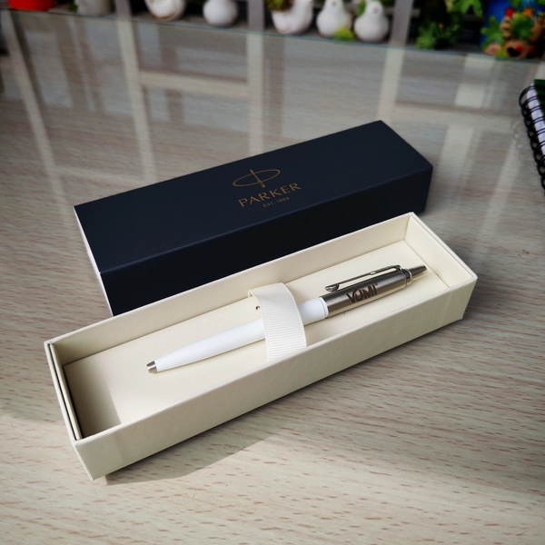 Bolígrafo Jotter Original 7382 en estuche negro Parker para empresas
